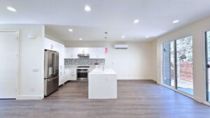 8256-Highst-LaMesa-Kitchen